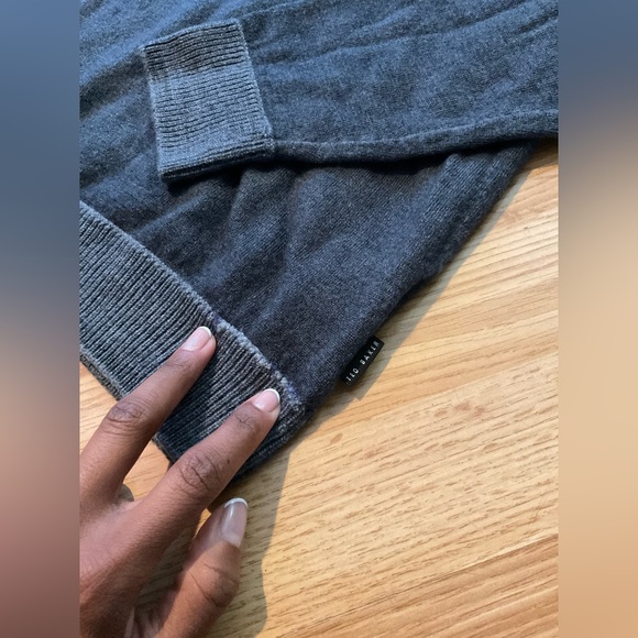 Ted Baker 100% wool sweater, Size 7 *see photos* - Picture 3 of 6